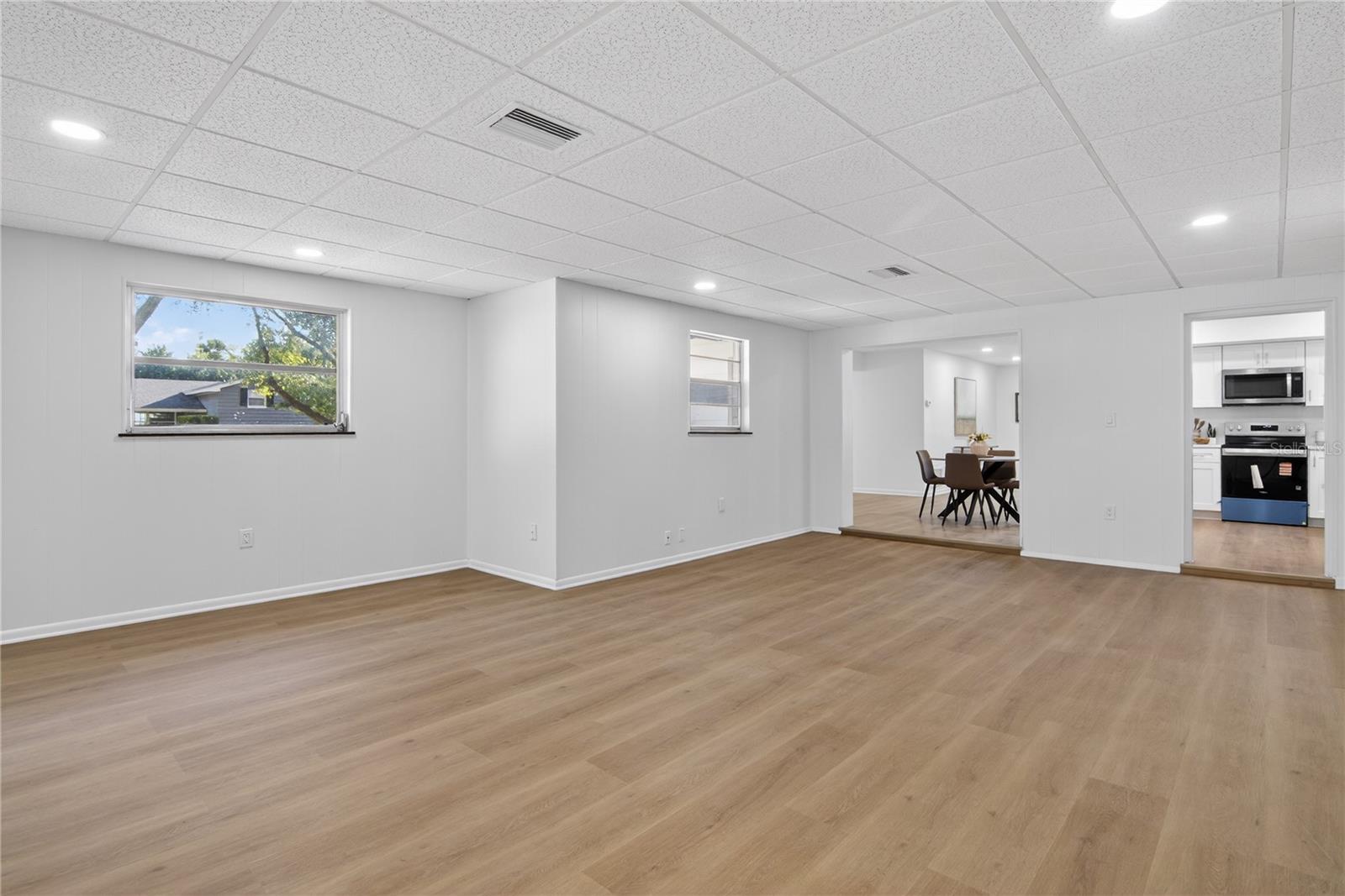 OAKLAND ESTATES 1ST SEC - Residential