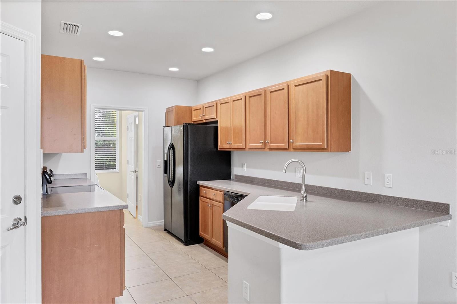 SAN MICHELE AT UNIVERSITY COMMONS - Residential Lease