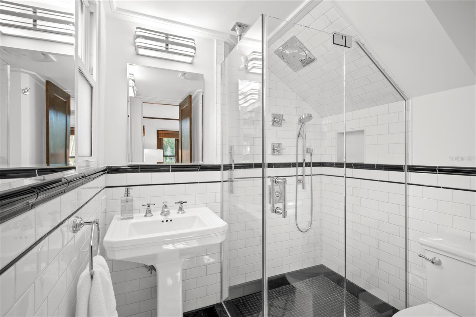 BAY SHORE REV - Residential