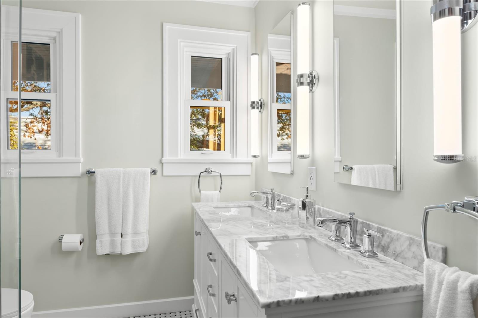 BAY SHORE REV - Residential