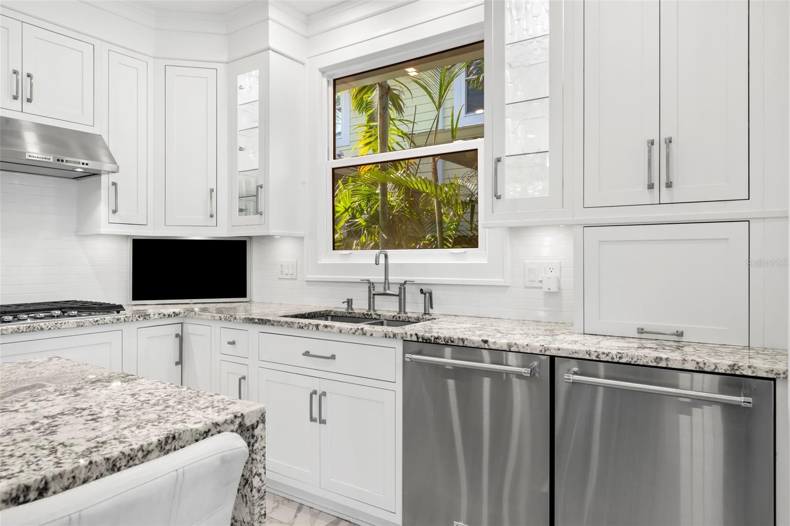 BAY SHORE REV - Residential