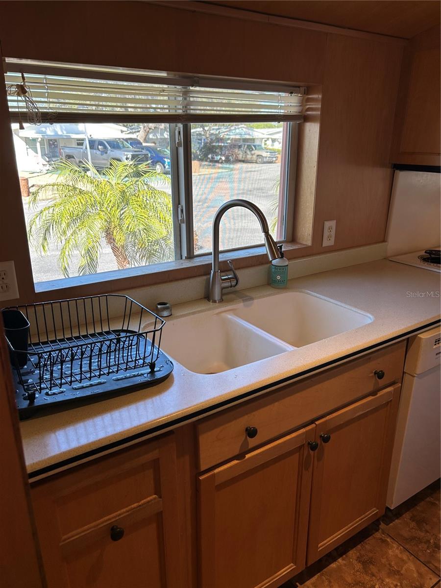 SADDLEBAG LAKE - Residential