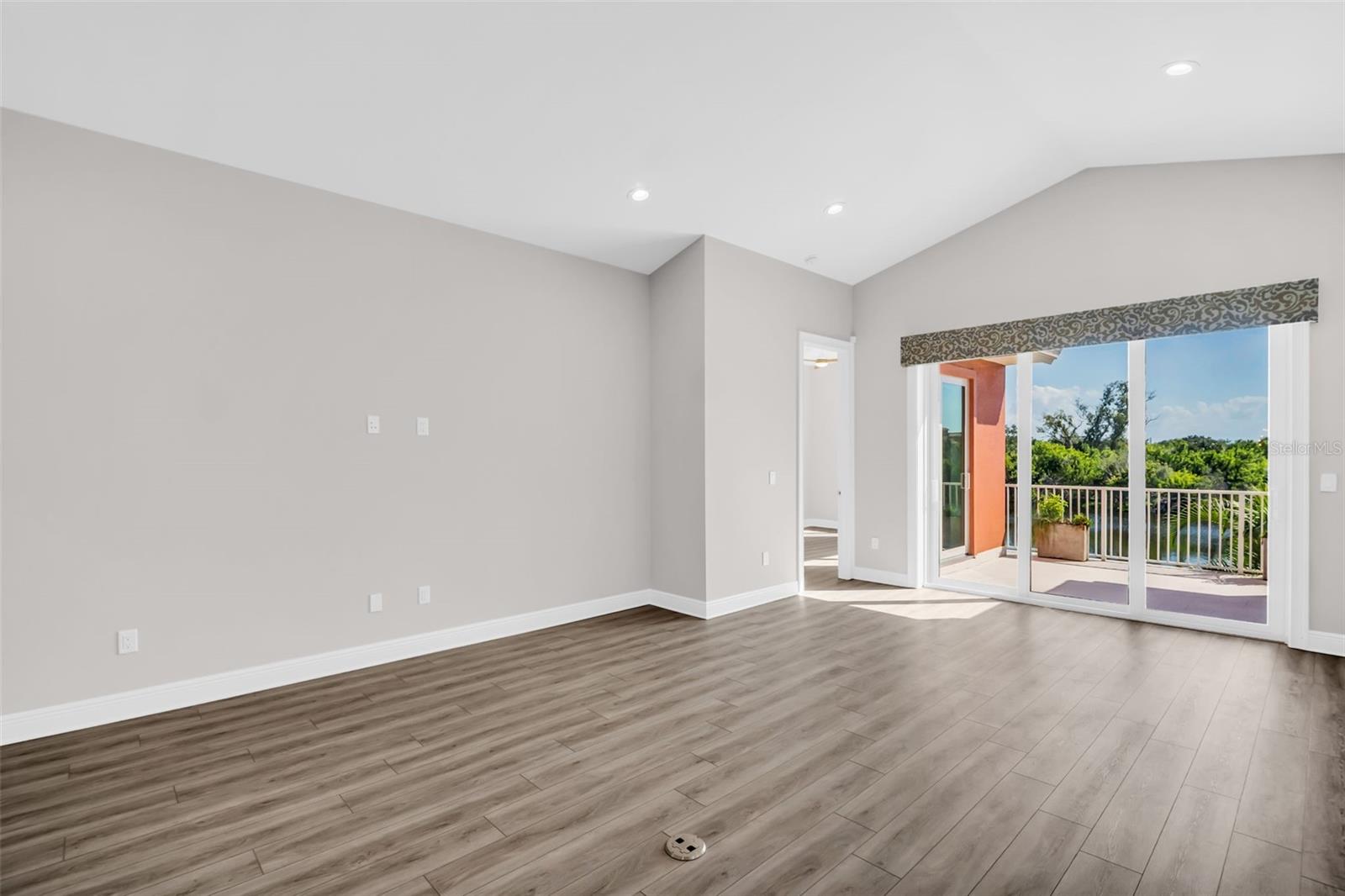 MARINA BAY GARDEN VILLAS PH 2 - Residential