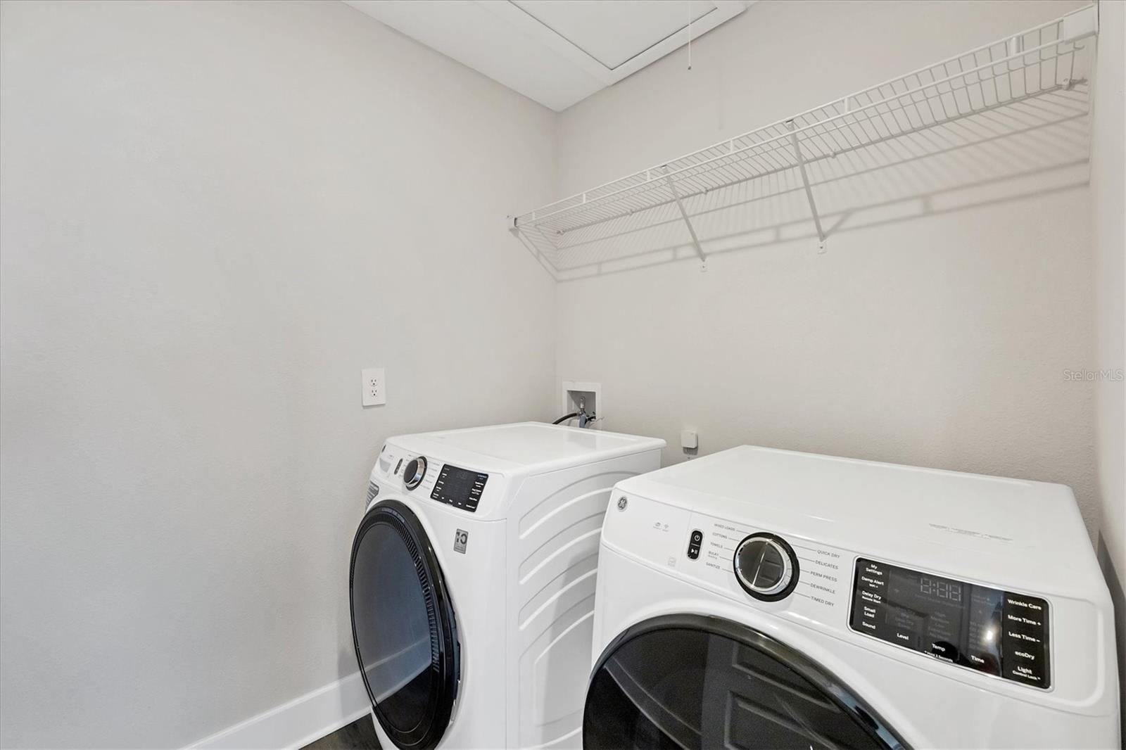 BB LIVING IN WELLEN PARK - Residential Lease