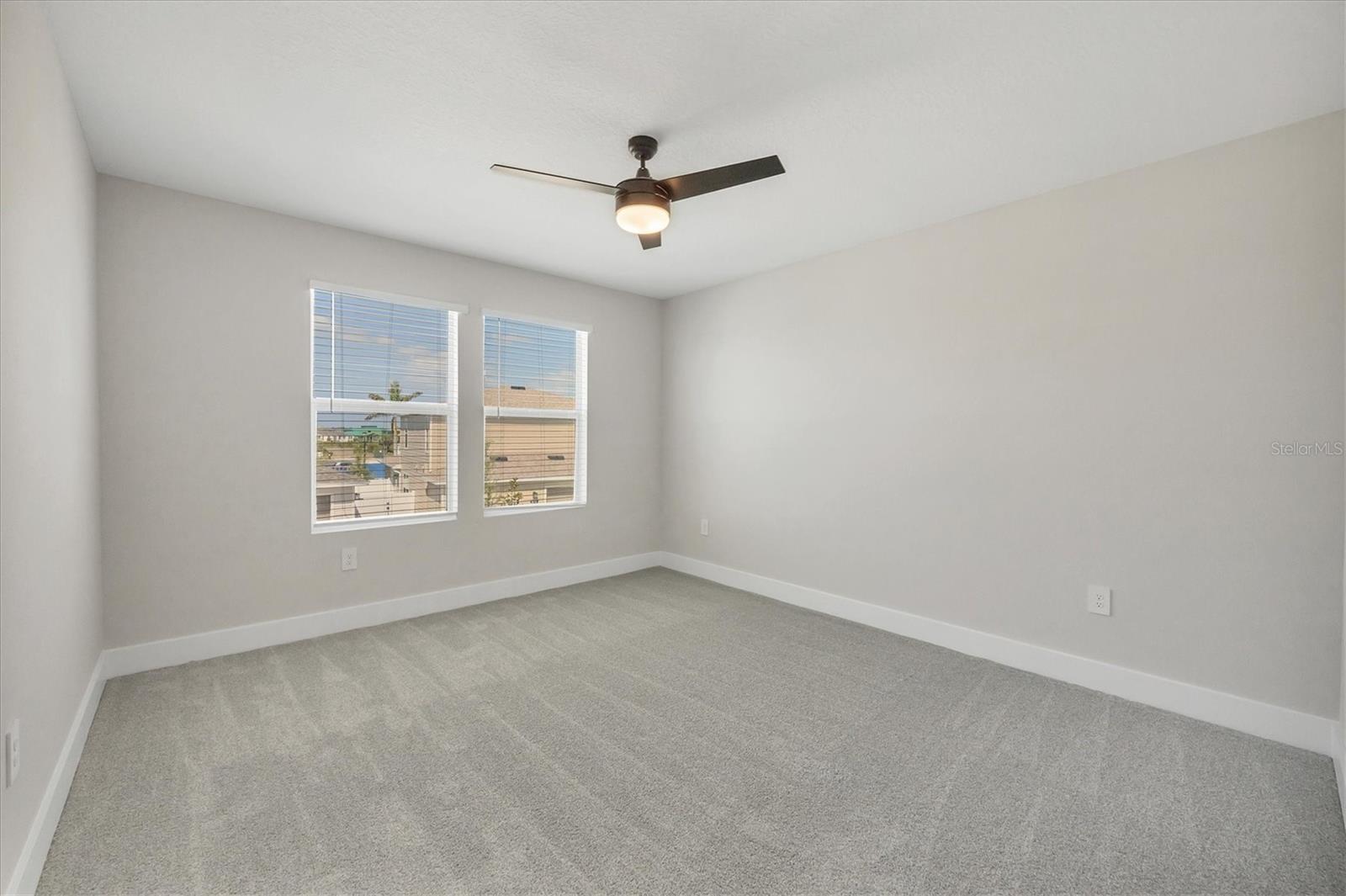 BB LIVING IN WELLEN PARK - Residential Lease