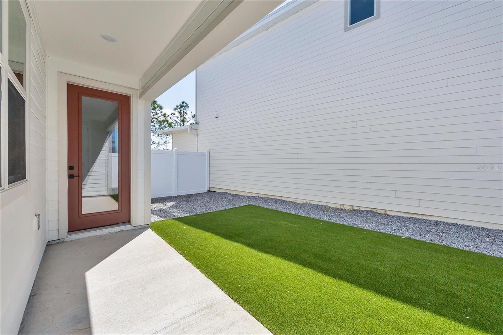 BB LIVING IN WELLEN PARK - Residential Lease