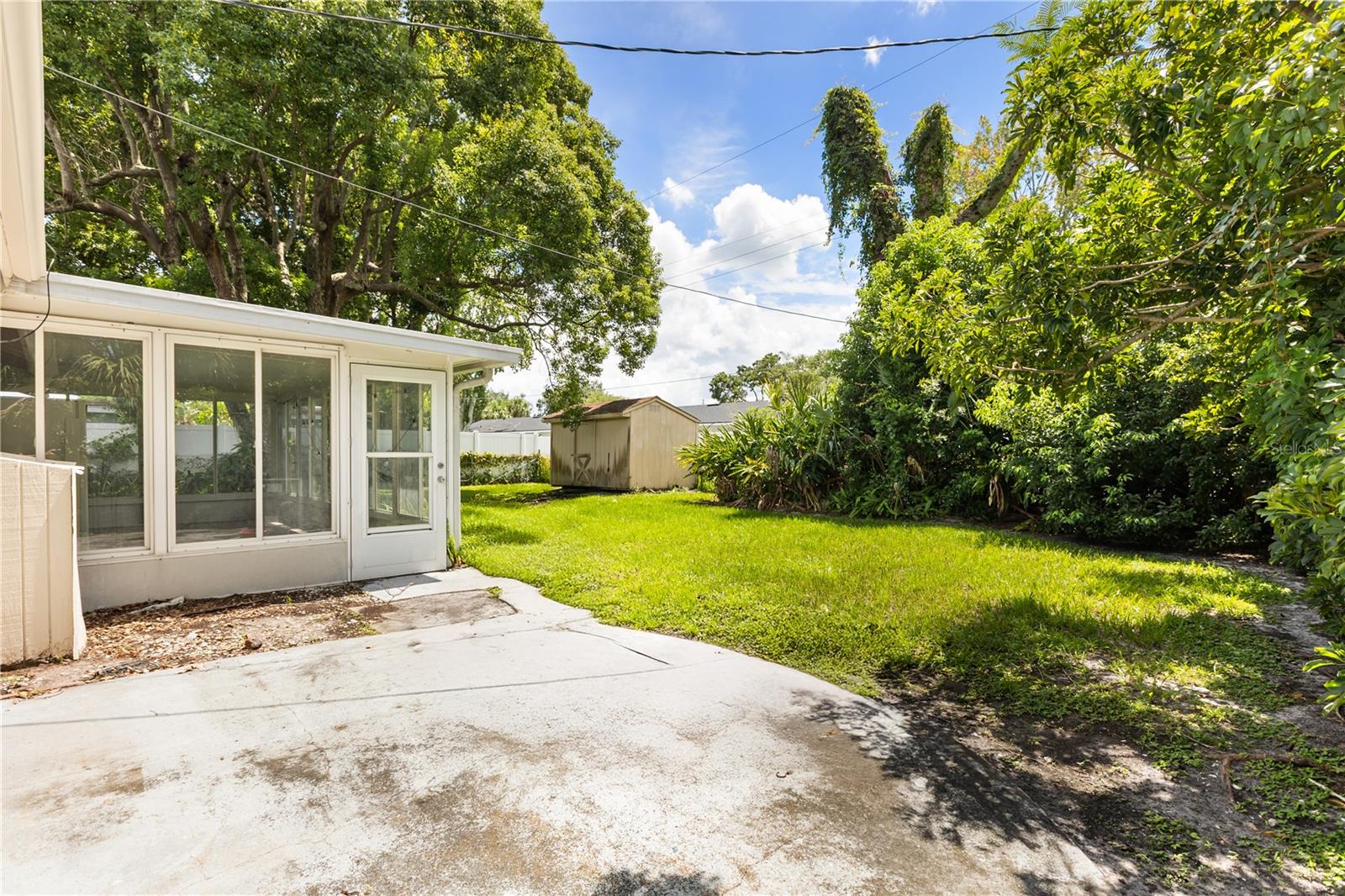 EASTBROOK SUB - Residential Lease