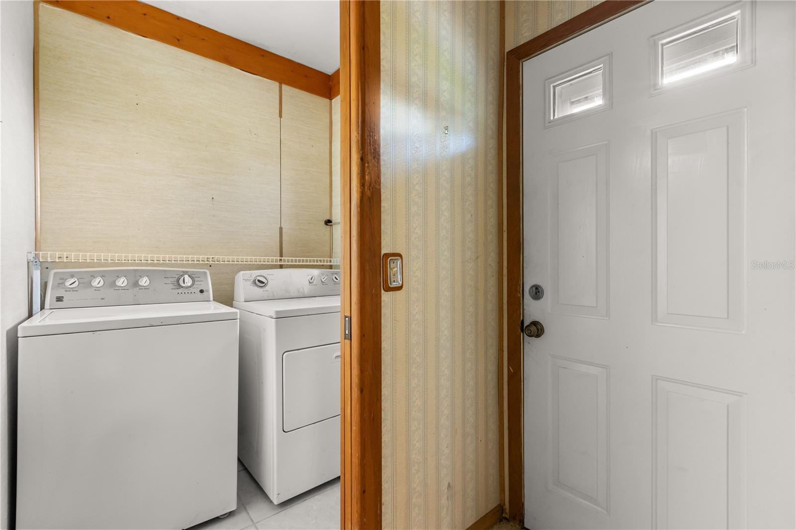 EASTBROOK SUB - Residential Lease