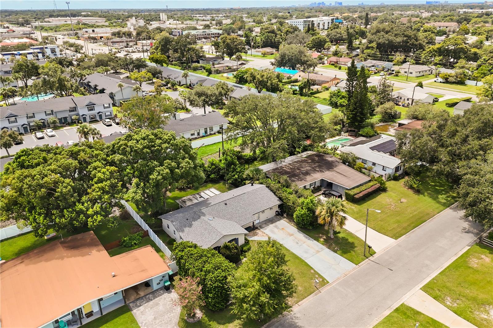 EASTBROOK SUB - Residential Lease