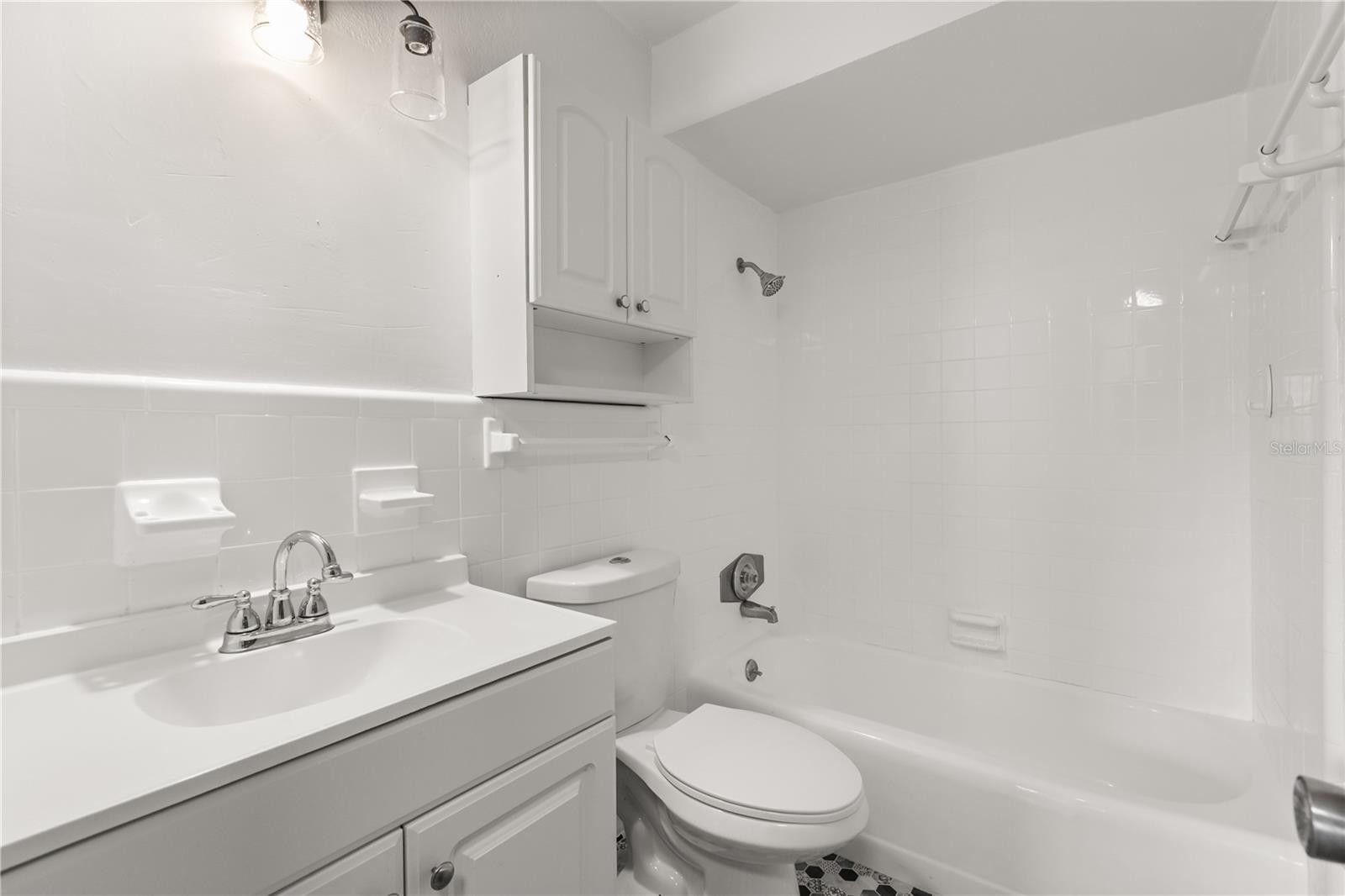 EASTBROOK SUB - Residential Lease