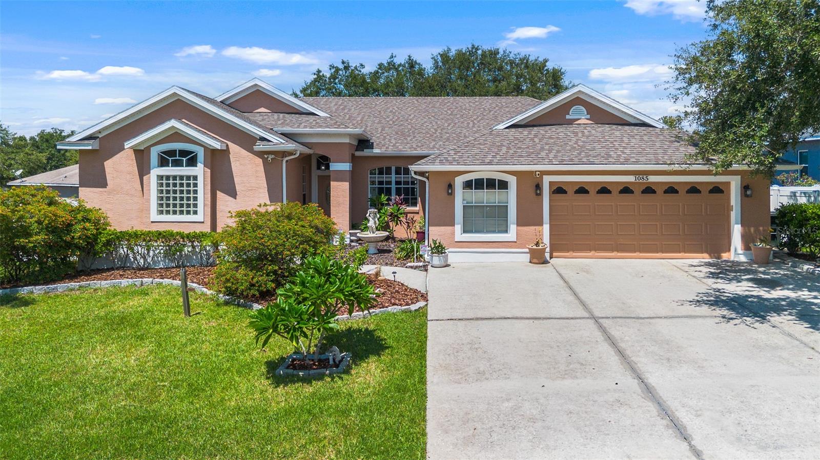 Welcome to this stunning 4-bedroom, 3-bathroom home with a private office, offering nearly 3,000 sq. ft. of spacious living in one of Winter Garden’s most desirable and peaceful neighborhoods. Perfectly located near top-rated schools and within a warm, friendly community, this home has everything you’ve been looking for.
Step inside to find elegant European-style rounded corners for a sleek, safe, and modern touch. The open layout is perfect for both entertaining and everyday living, with abundant natural light flowing throughout. A new A/C unit ensures year-round comfort, while the oversized garage provides exceptional space for vehicles, storage, or even a workshop.
The fully fenced backyard offers privacy and security, making it ideal for gatherings, play, or simply enjoying Florida evenings outdoors. With 4 bedrooms plus an office, you’ll have the flexibility to create the perfect space for work, guests, or hobbies.
Don’t miss your chance to own this spacious and well-maintained home in one of Winter Garden’s most sought-after communities!