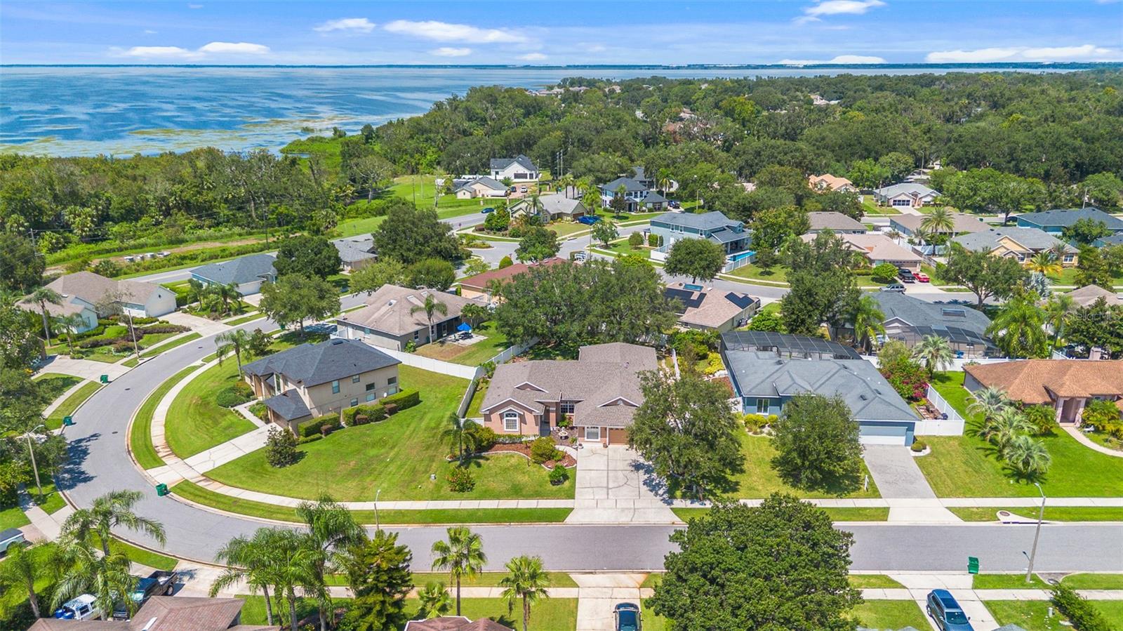 1085 CHASE DRIVE
