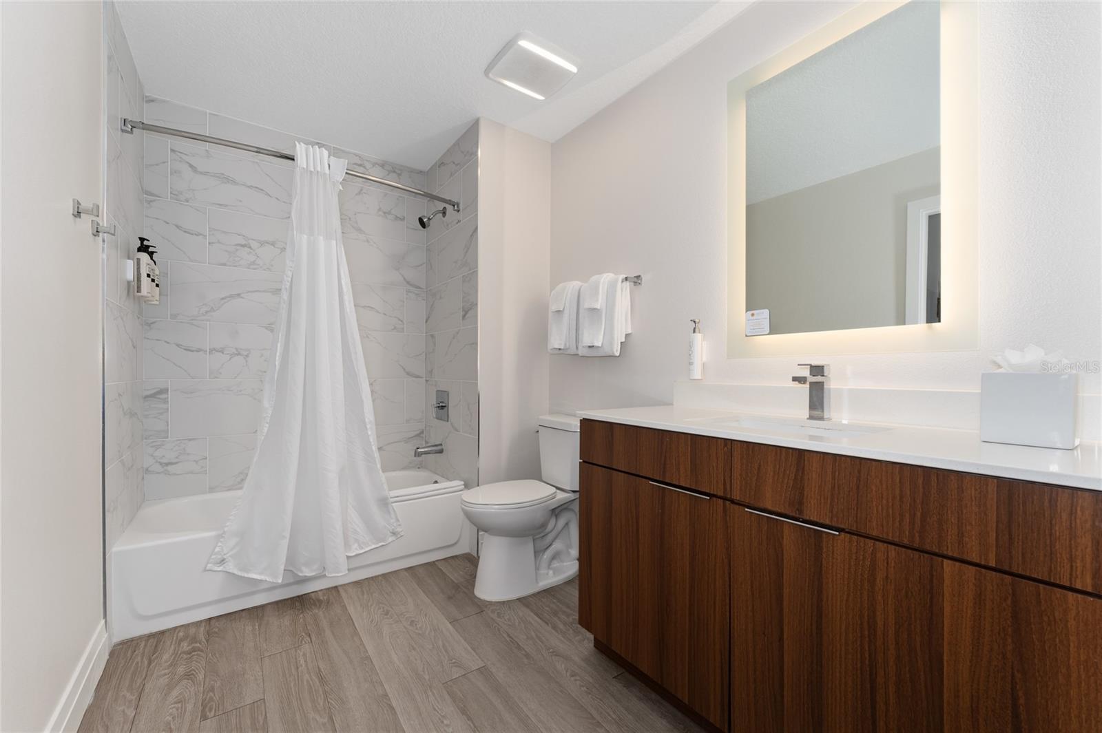 GROVE RESIDENCE & SPA HOTEL CONDO II - Residential