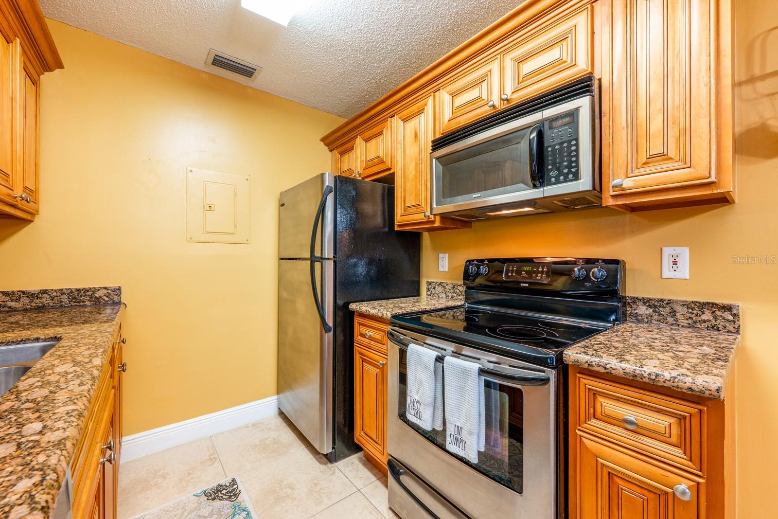 REGENCY PARK AT LAKE MARY A CONDO - Residential