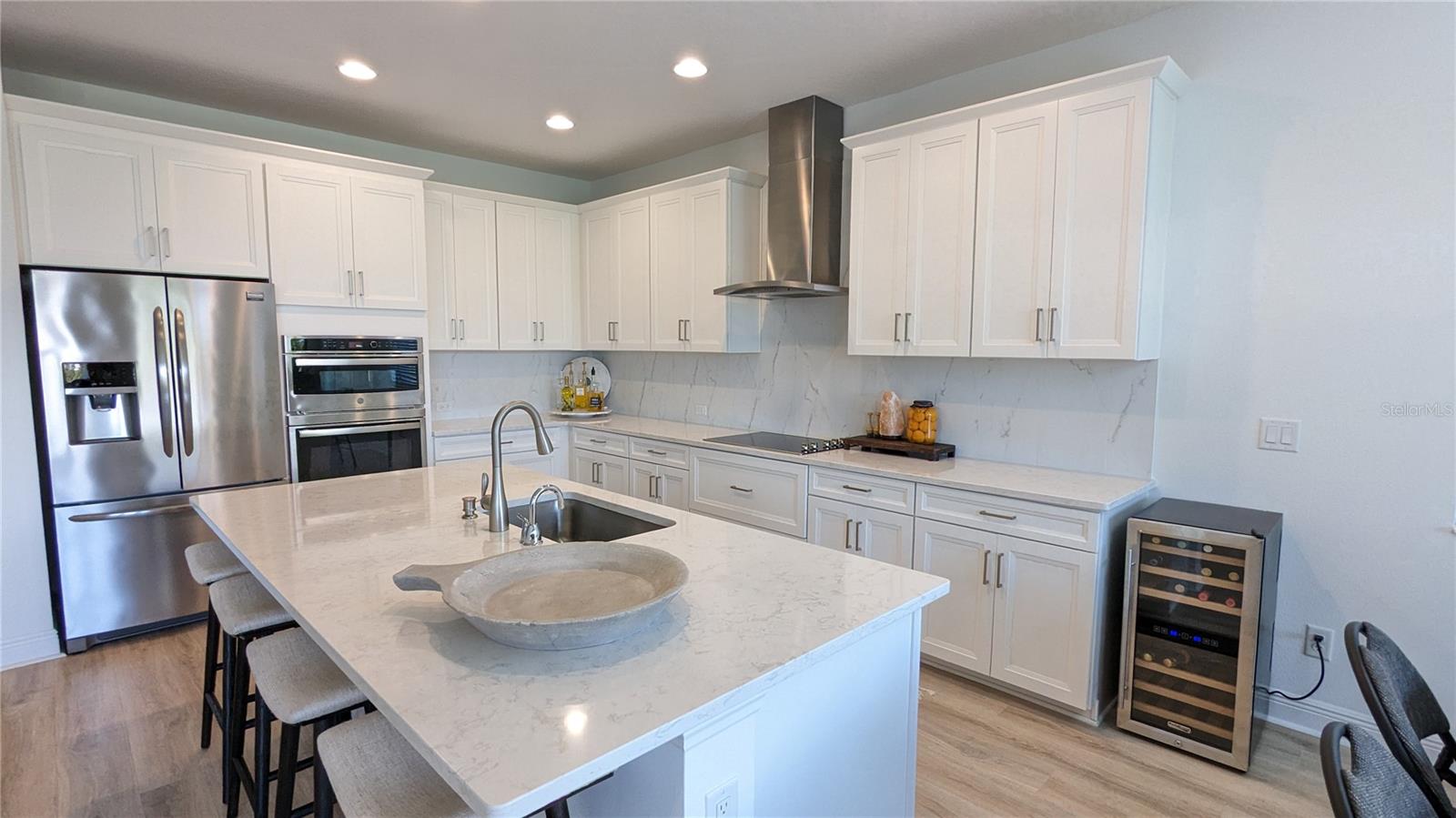 3594 QUIET DRIVE