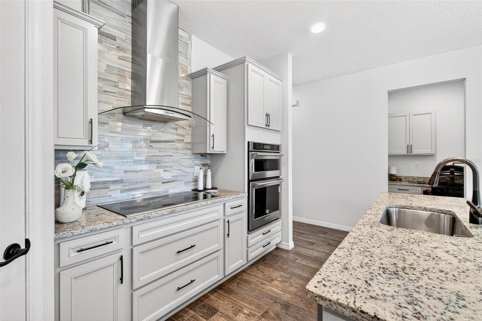 BIRCHWOOD PRESERVE SOUTH - Residential