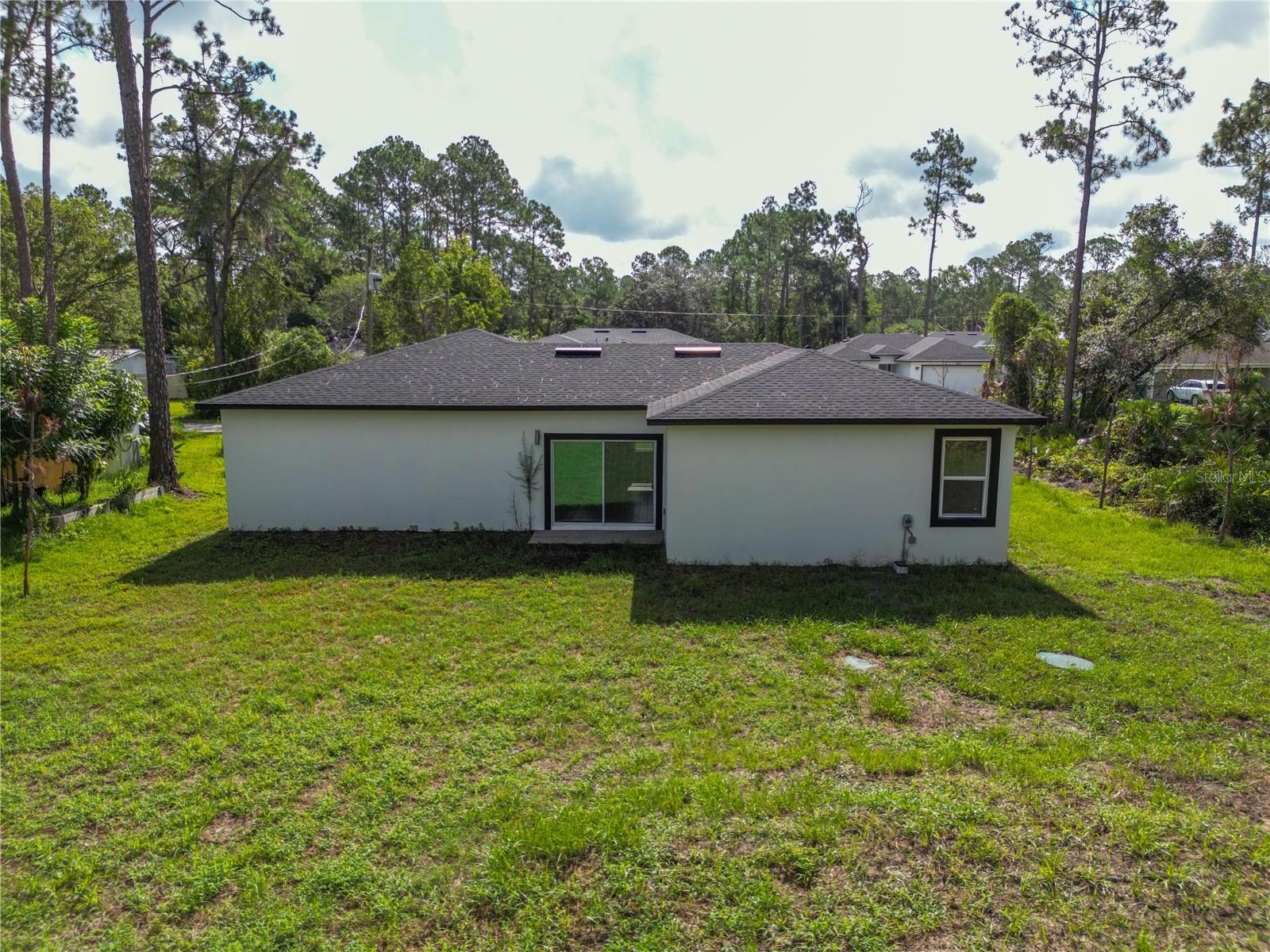 1870 10TH AVE