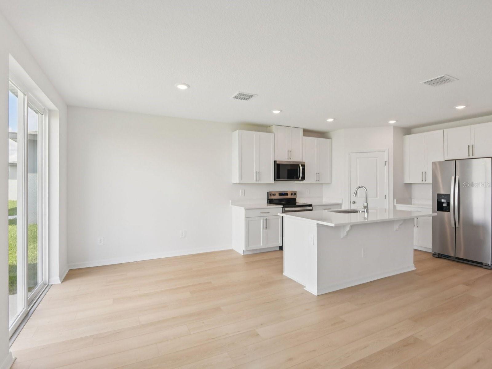 MAGNOLIA BAY - Residential