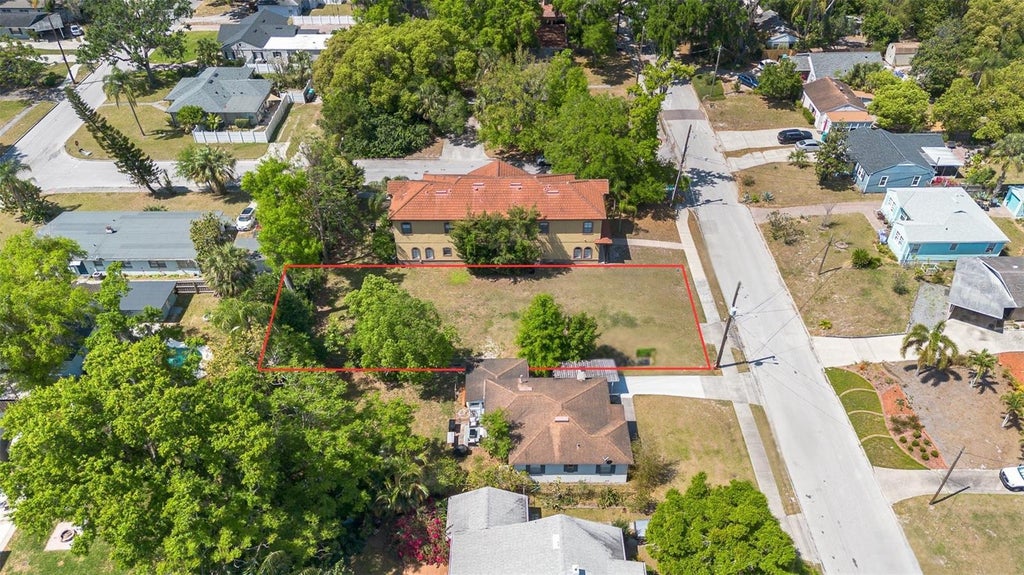 Photo of 202 E Esther Street, Orlando, FL 32806 (MLS # O6425003)