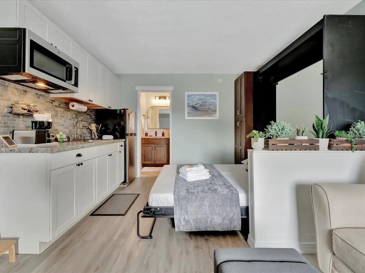 SARASOTA CAY CLUB CONDO - Residential