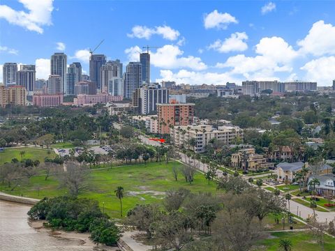 1200 N SHORE DRIVE NE 102 ST PETERSBURG FL 33701