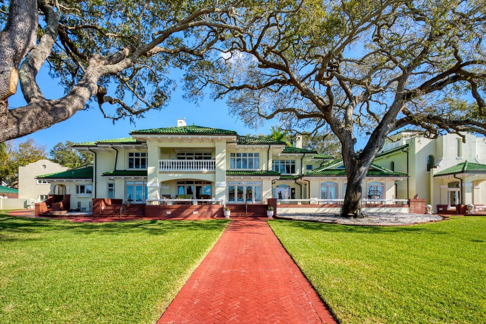 HARBOR OAKS - Residential