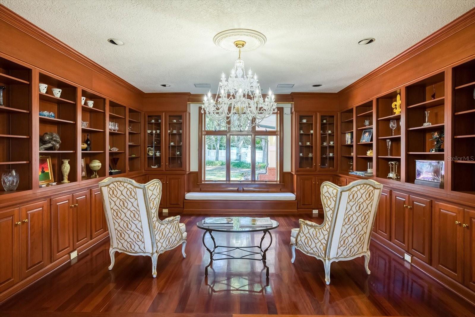 HARBOR OAKS - Residential