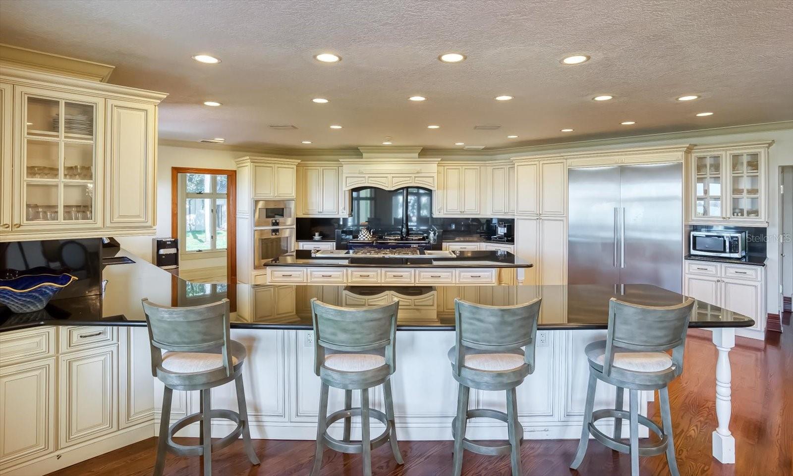HARBOR OAKS - Residential