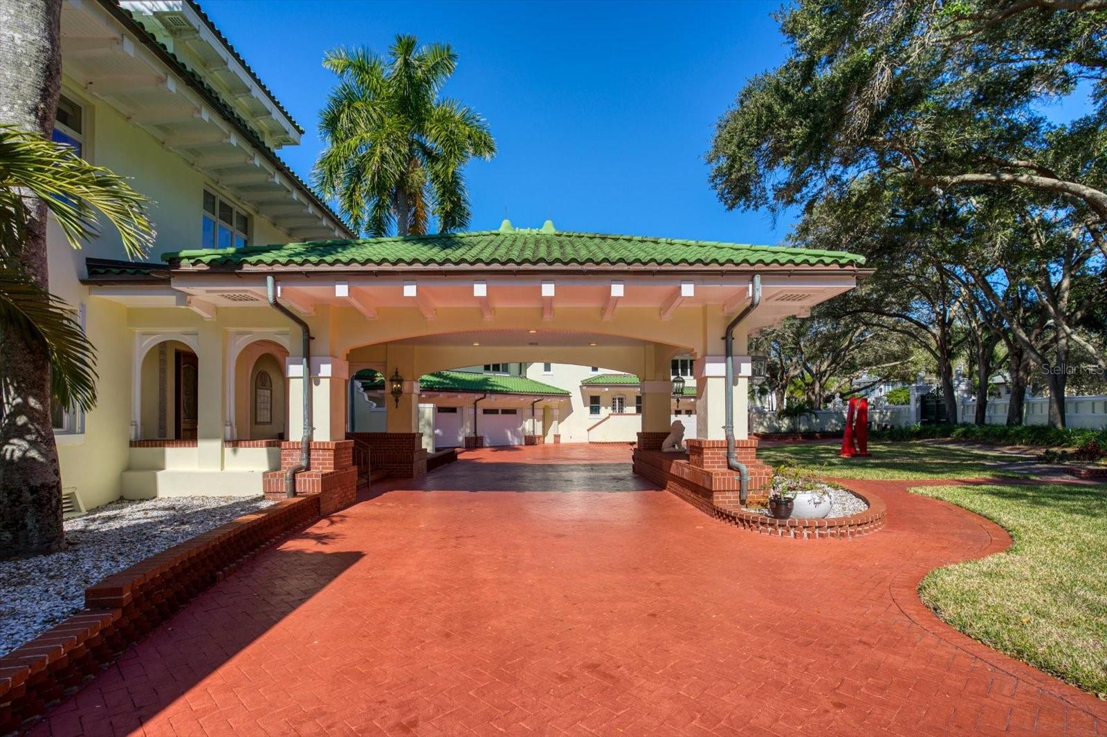 HARBOR OAKS - Residential