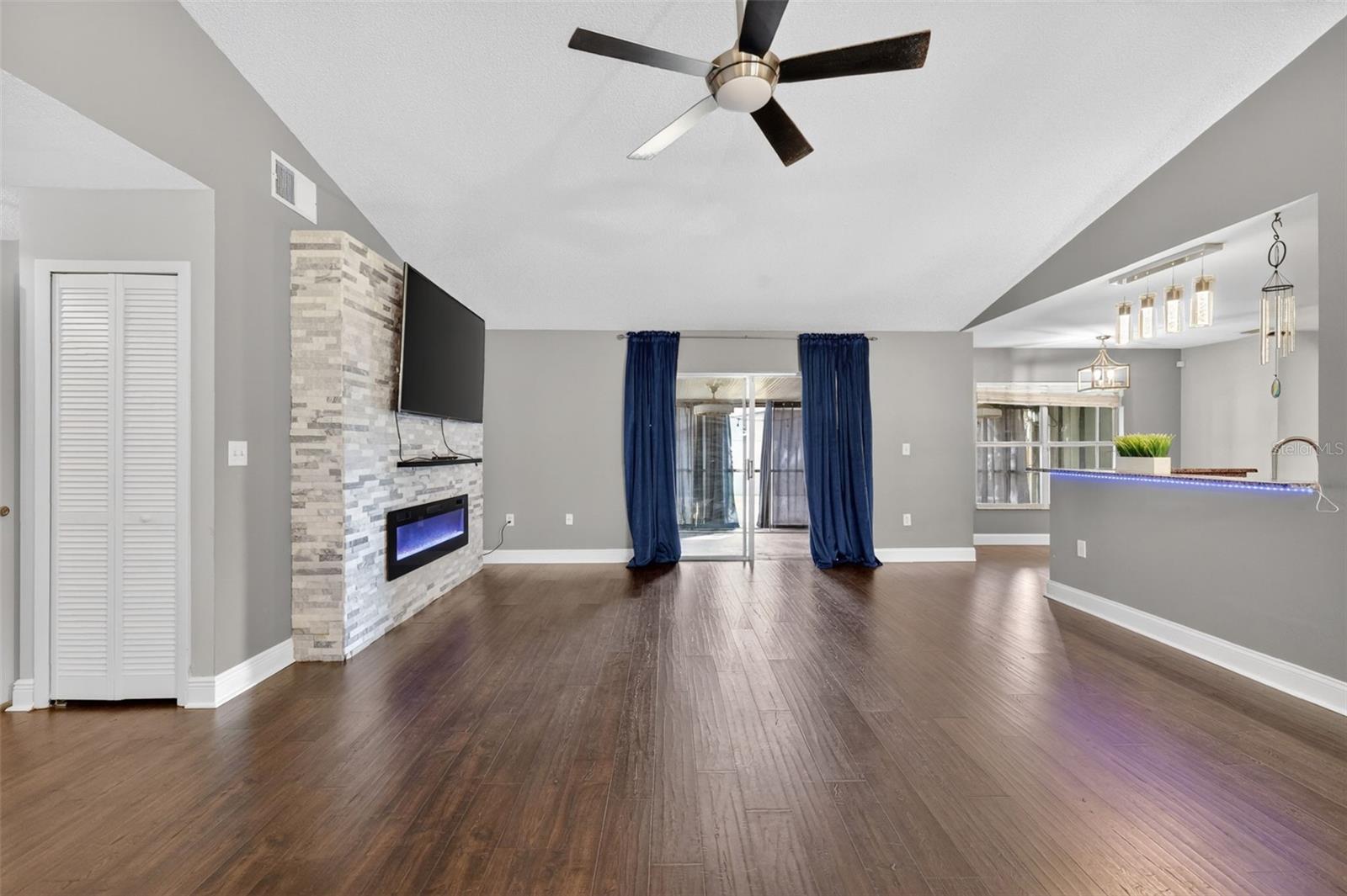 GREATER GROVES PH 01 - Residential