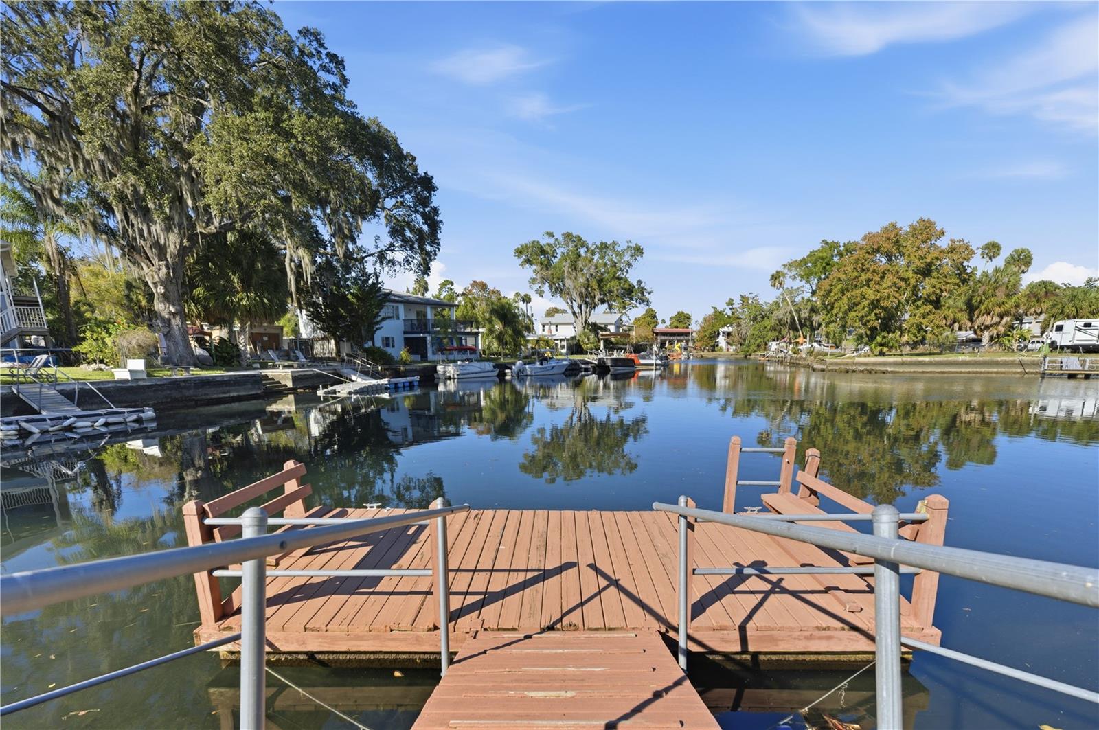 WEEKI WACHEE GARDENS - Land