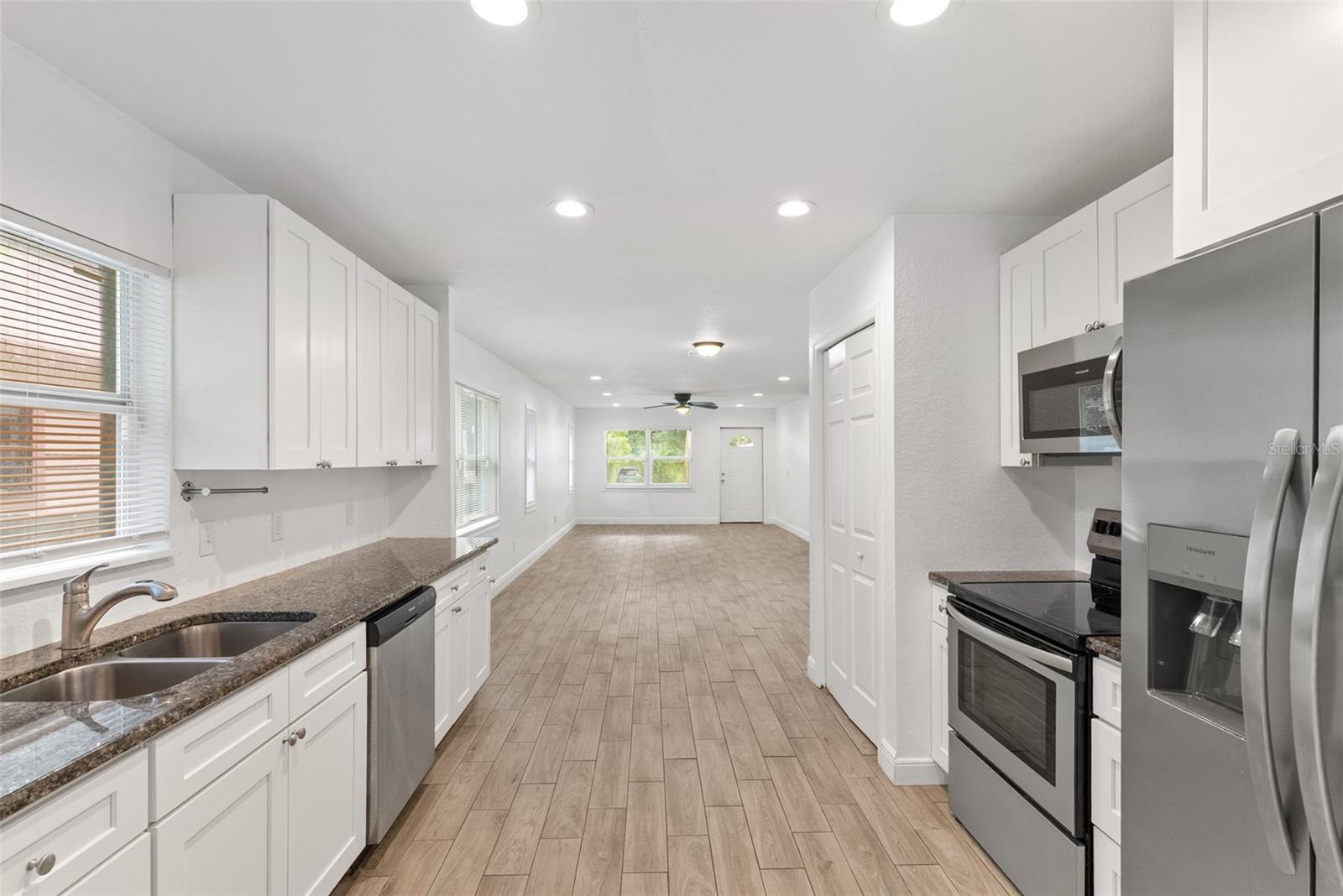 THE OAKS ADD - Residential