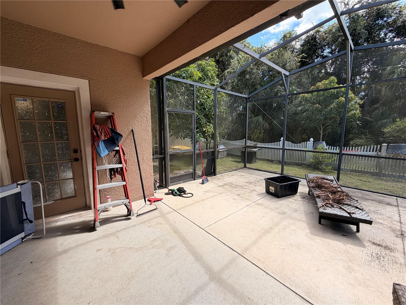 OAK HAMMOCK PRESERVE UNIT 2 - Residential Lease