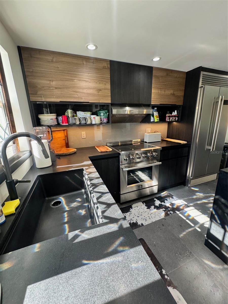 SPANISH MAIN YACHT CLUB CONDO - Residential