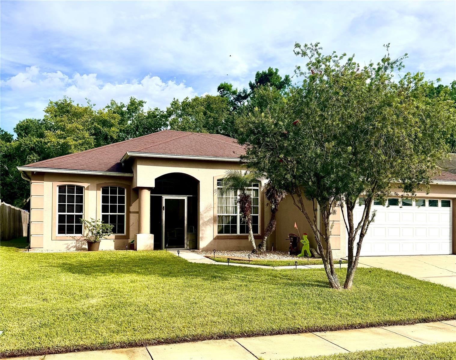 2141 THE OAKS BOULEVARD
