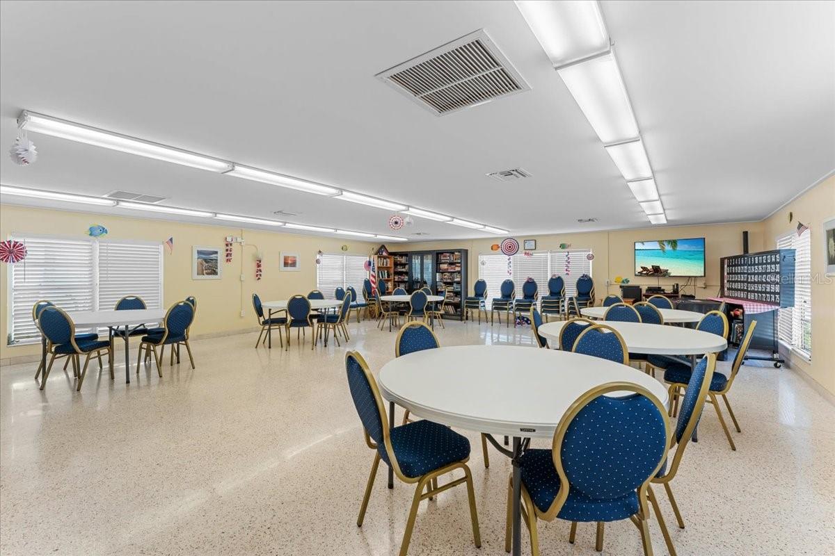 BAYSHORE GARDENS APTS 4 - Residential