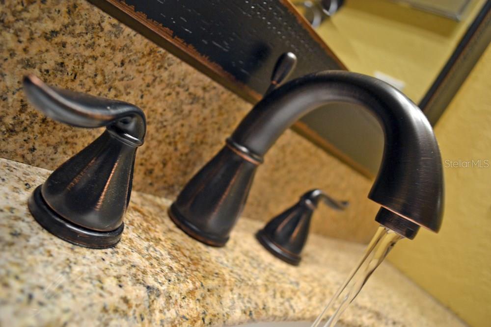 THE VILLAGE AT TOWNPARK OR2057/3888 - Residential Lease