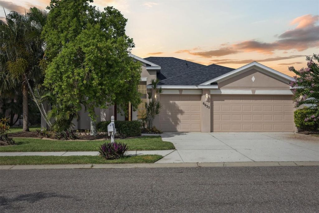 Photo of 6635 Bobby Jones Court, Palmetto, FL 34221 (MLS # A4657849)