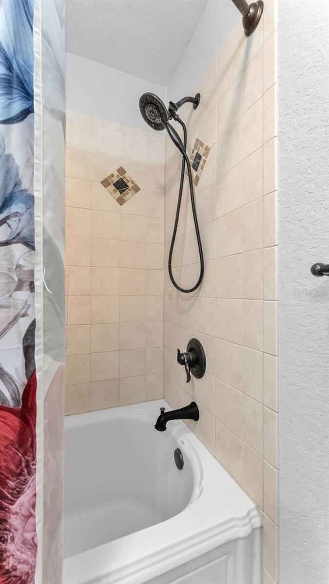 CHRISTINA OAKS PH 01 - Residential