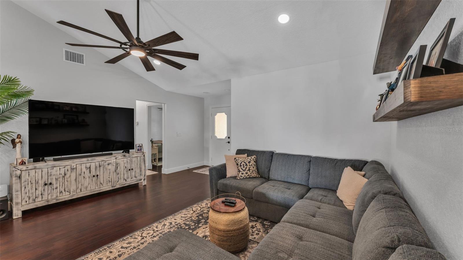 CHRISTINA OAKS PH 01 - Residential