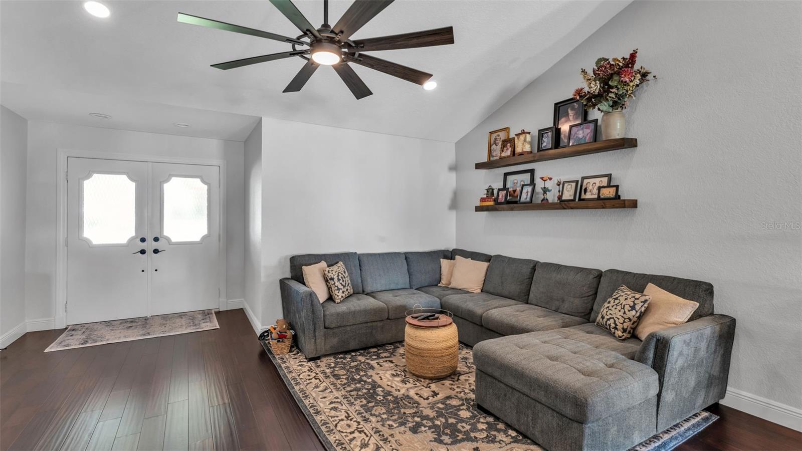 CHRISTINA OAKS PH 01 - Residential