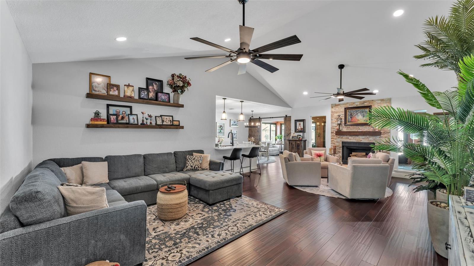 CHRISTINA OAKS PH 01 - Residential