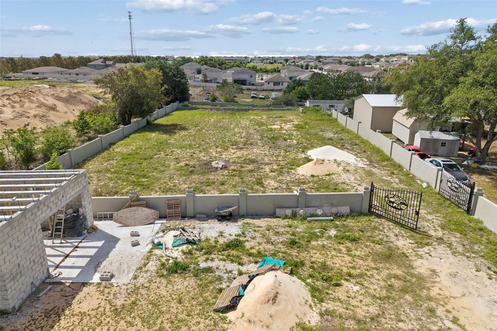 Photo of 1501 North Boulevard W, Davenport, FL 33837 (MLS # O6397540)