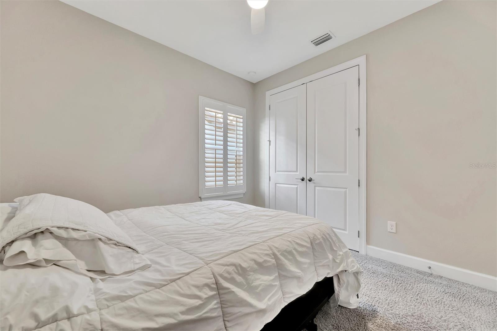 ARTISAN LAKES ESPLANADE - Residential