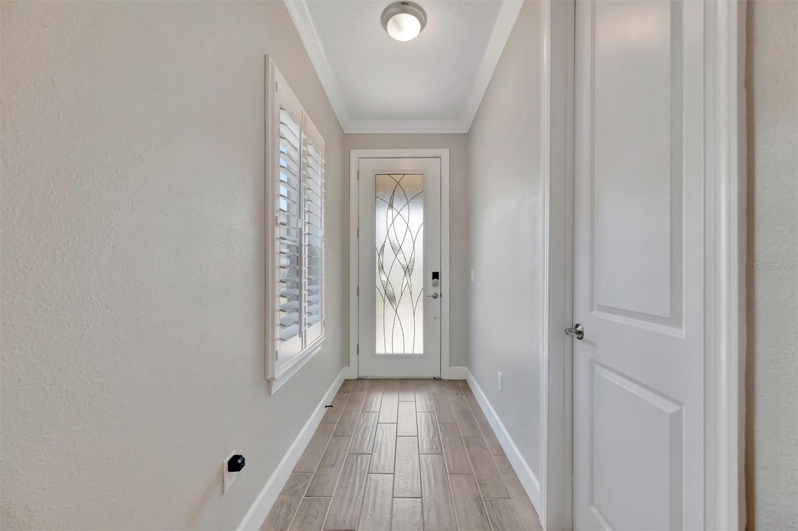 ARTISAN LAKES ESPLANADE - Residential