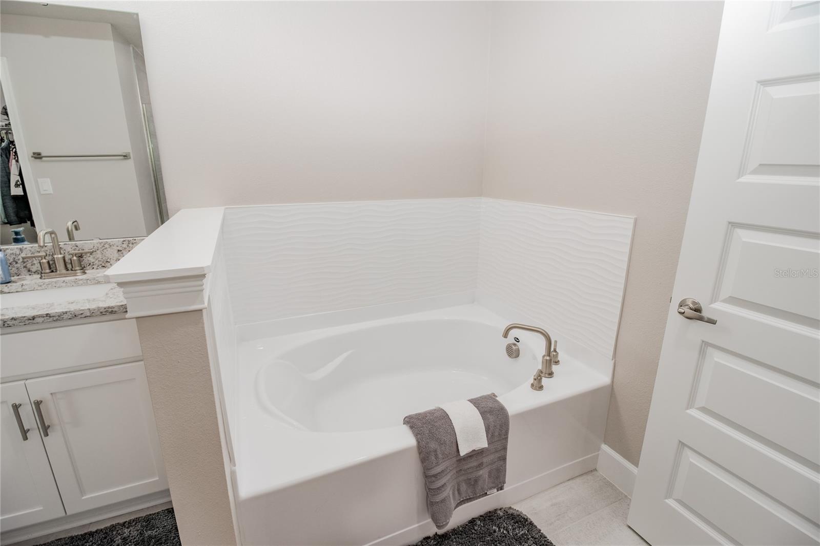 LAKE JULIANA ESTATES - Residential