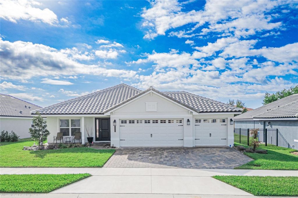 Photo of 4526 Grandview Glen Drive, Auburndale, FL 33823 (MLS # L4960262)