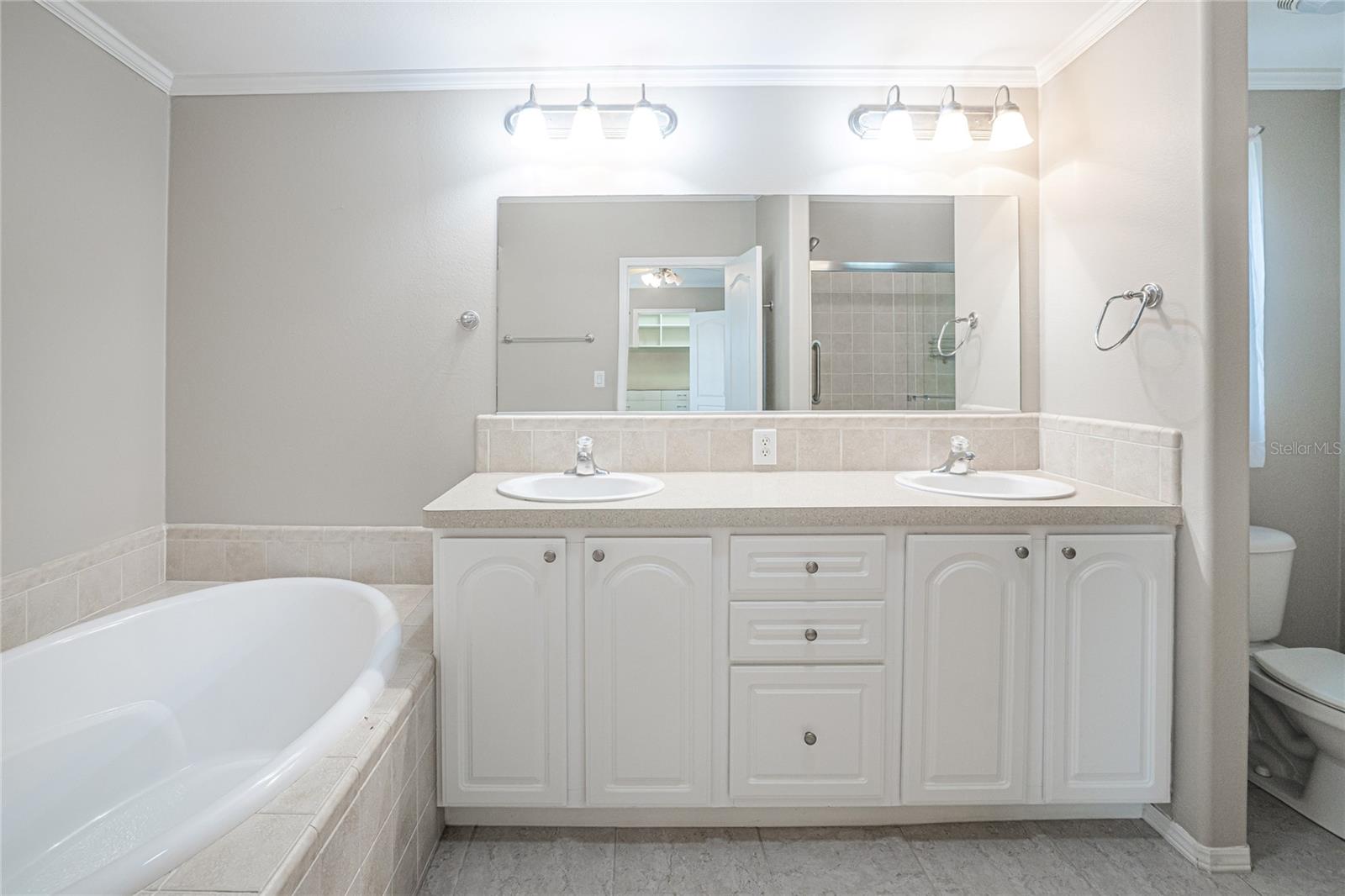 WINDMILL VILLAGE - Residential