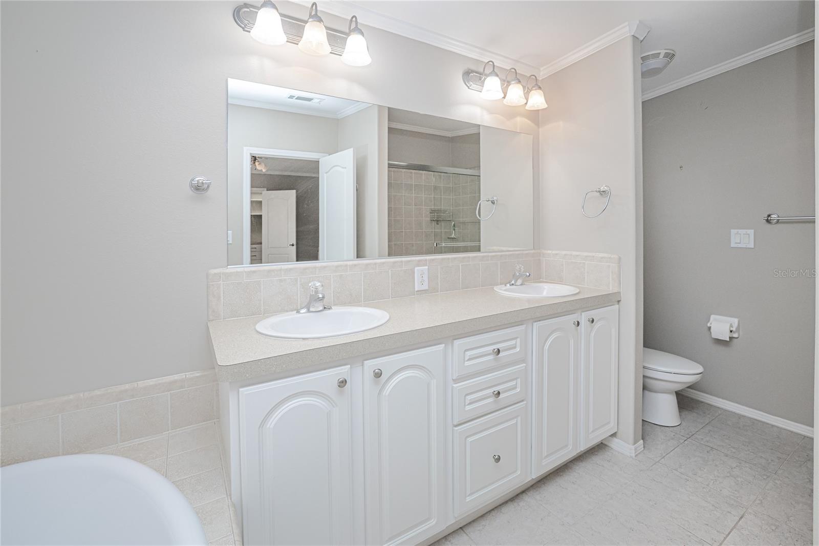 WINDMILL VILLAGE - Residential