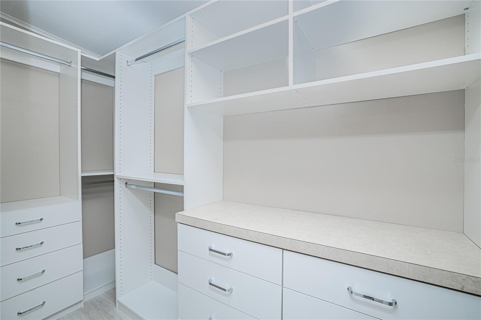 WINDMILL VILLAGE - Residential